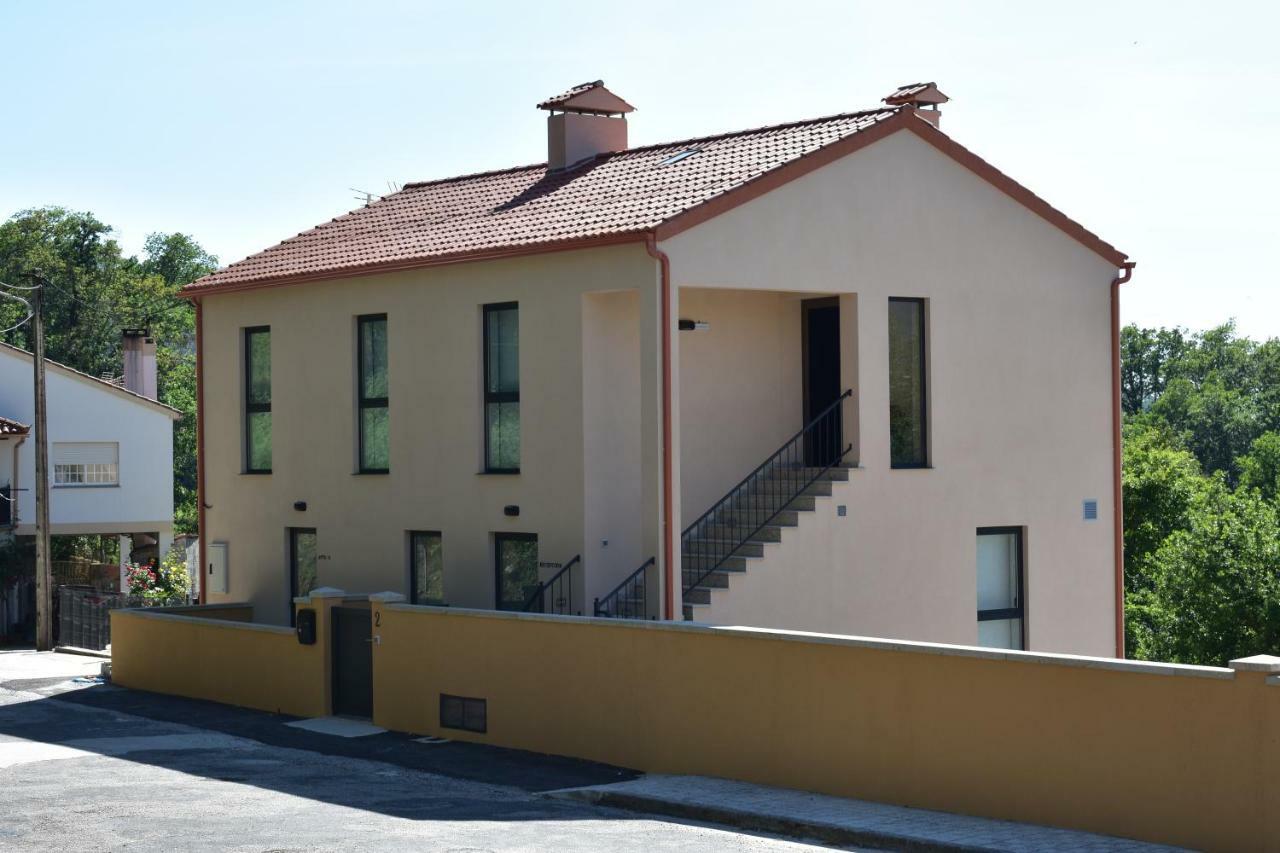 Apartamentos Compostela โลวิโอส ภายนอก รูปภาพ
