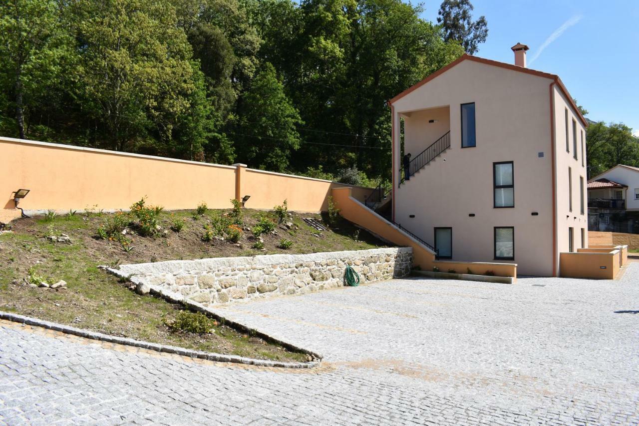 Apartamentos Compostela โลวิโอส ภายนอก รูปภาพ